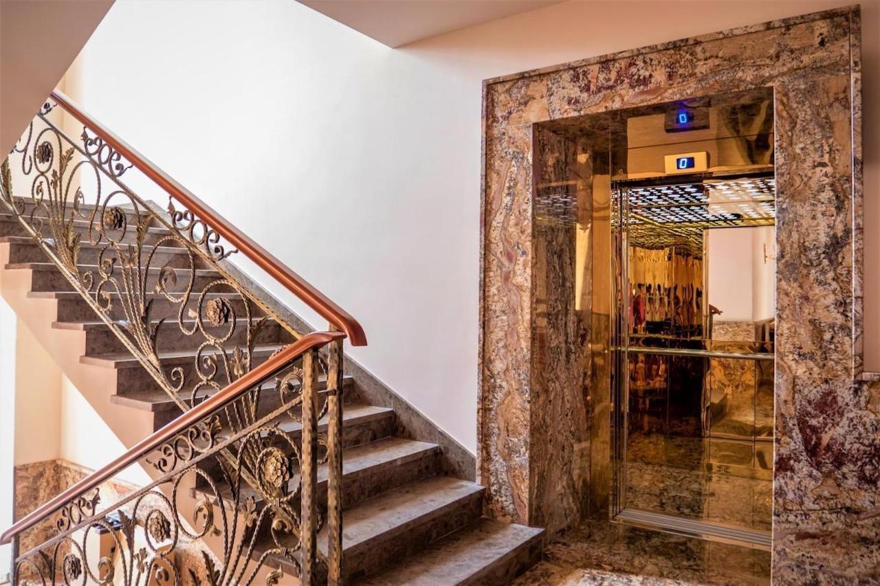 Hotel Boka 티라나 외부 사진