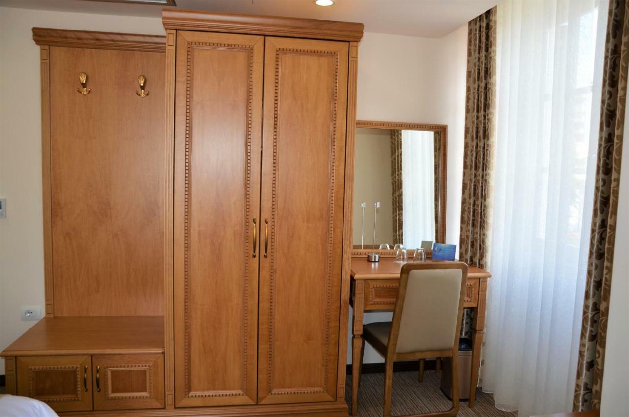 Hotel Boka 티라나 외부 사진